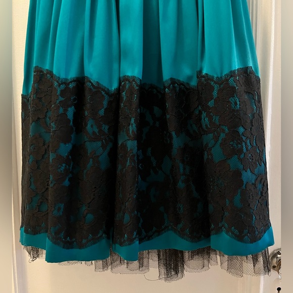 Beautiful blue silk party dress by Tracy Reese - Picture 6 of 8